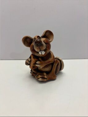 VINTAGE 1985 John Raya BEASTIES OF THE KINGDOM Rat with cheese Figurine decor